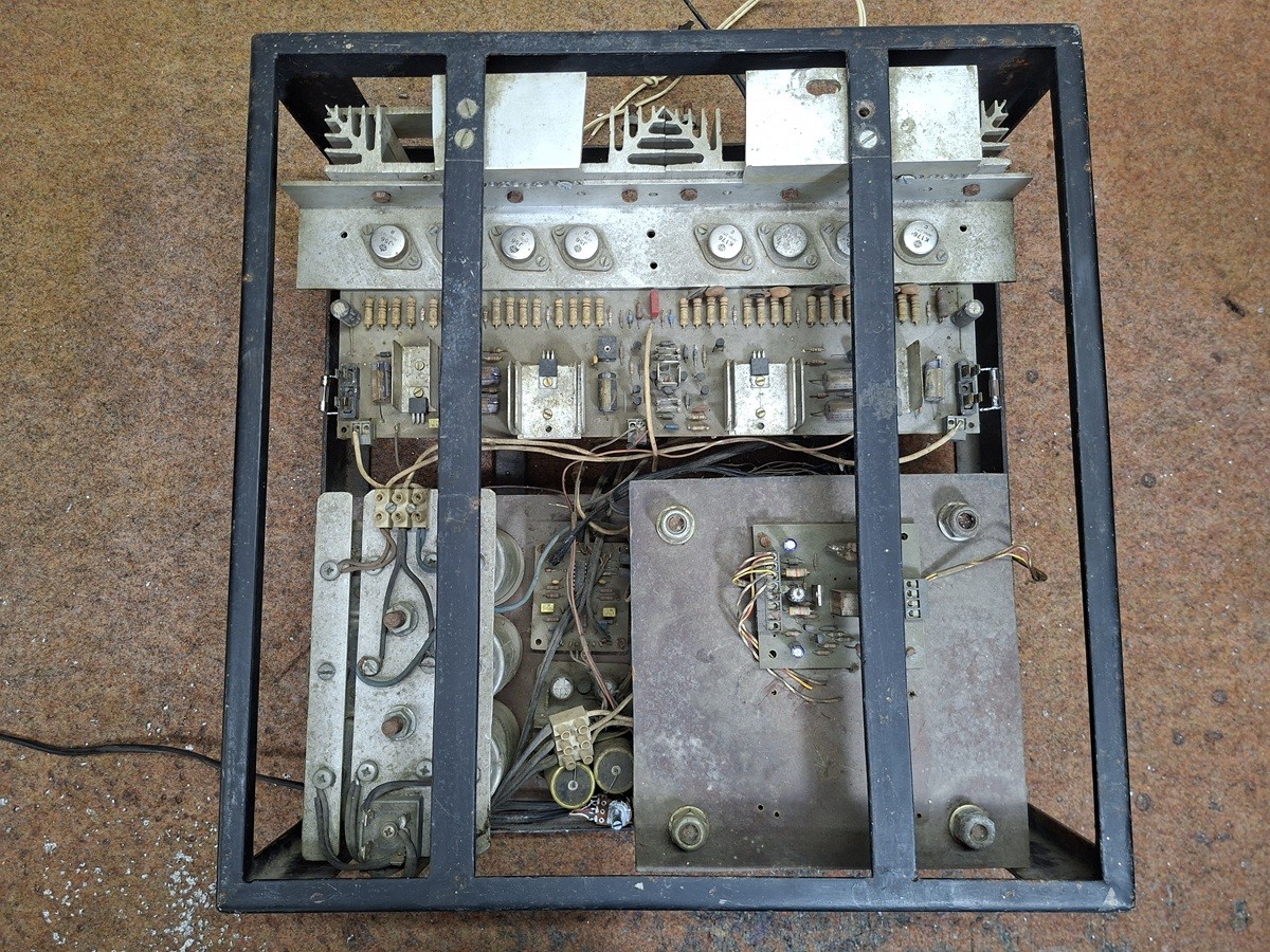 mosfet-amplifier.jpg