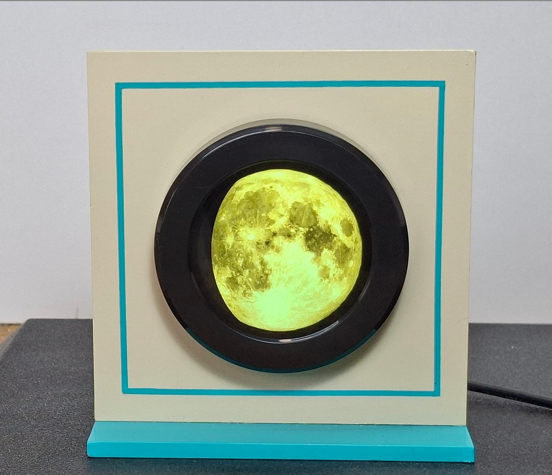 yellow-moon.jpg